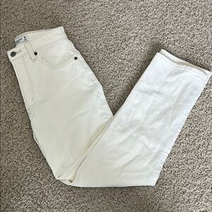 Abercrombie & Fitch Curve Love Ultra High Rise Ankle Straight Jean